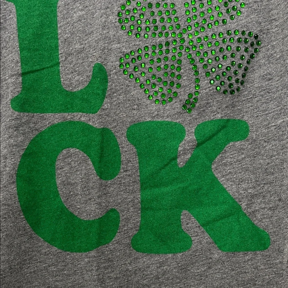 Fifth Sun Charcoal and Emerald Gem St. Patrick's Day Short Sleeve - Size Medium